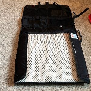 Beanko Black Travel/Car Organizer and changing table